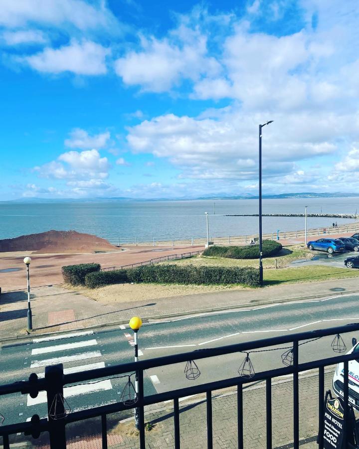 The Croston Balcony Apartment- Morecambe Central Promenade, Beach Front And Sea Views Exterior foto