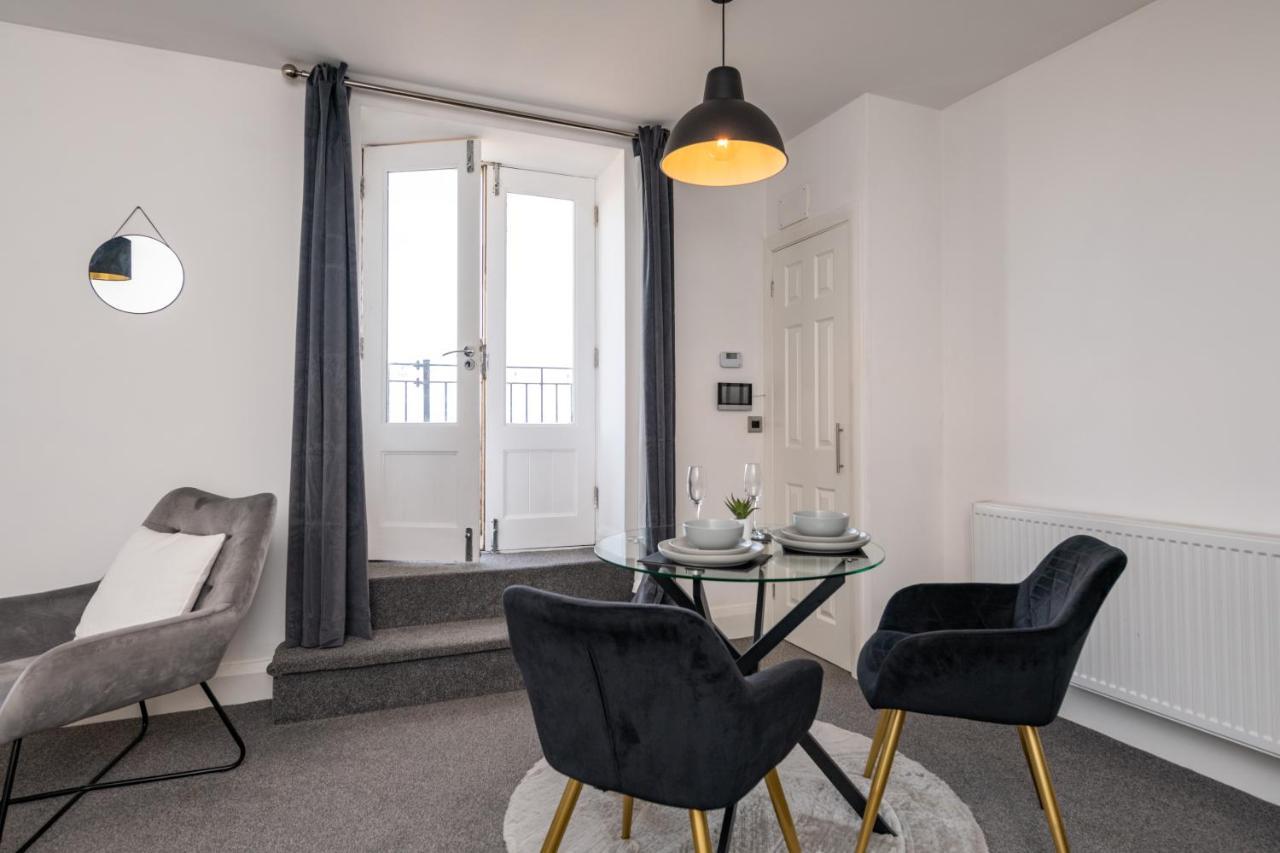 The Croston Balcony Apartment- Morecambe Central Promenade, Beach Front And Sea Views Exterior foto