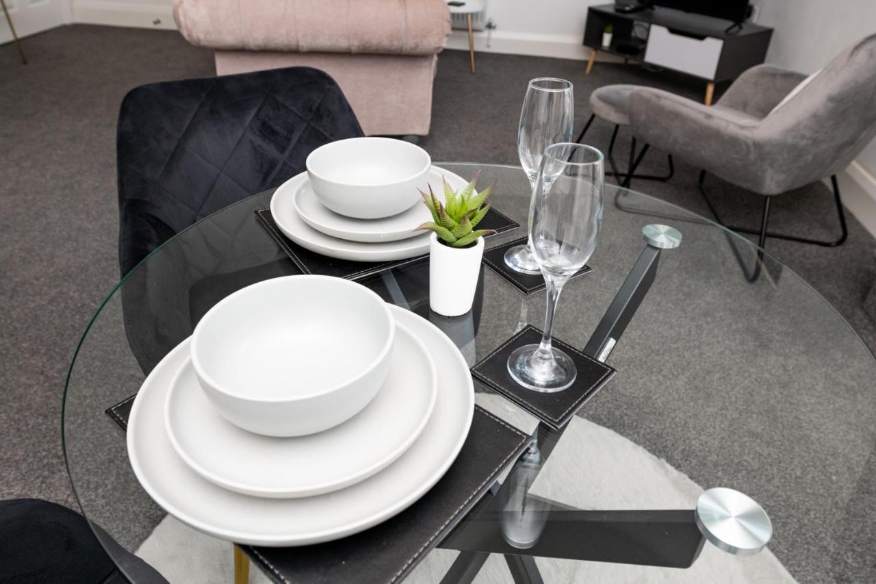 The Croston Balcony Apartment- Morecambe Central Promenade, Beach Front And Sea Views Exterior foto